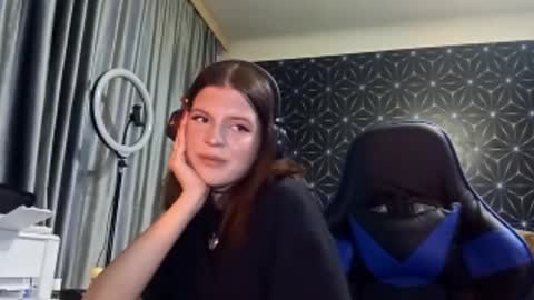 Snapshot of pamelamcmeen chatting on 10-03-25, 01:19 Pamela online show from 10-03-25, 01:19