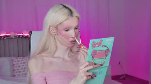 Snapshot of pamelamydreamys chatting on 06-01-26, 10:00 Pamelamy online show from 06-01-26, 10:00