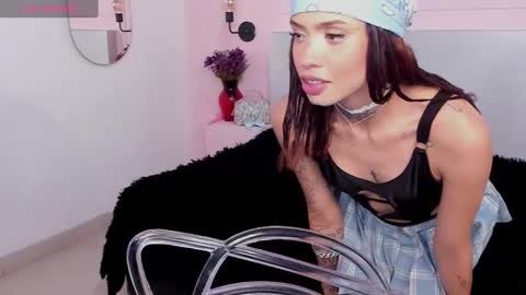 Snapshot of pamelaruiz6 chatting on 12-21-24, 06:19 Pamela Ruiz online show from 12-21-24, 06:19