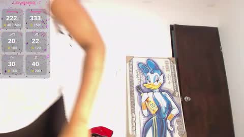 Snapshot of pamelas1_ chatting on 02-03-26, 02:53 Melyssa Lee online show from 02-03-26, 02:53