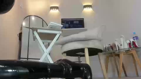 pamelasmith128858 online show from 03-11-26, 08:59