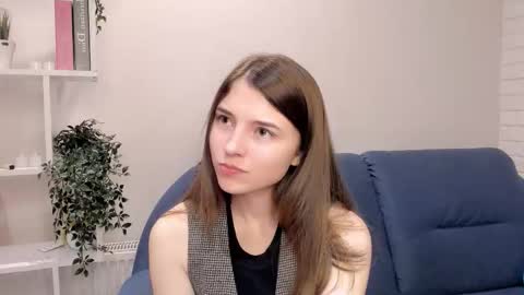 Snapshot of pamilarakestraw chatting on 09-19-25, 06:30 daniella online show from 09-19-25, 06:30