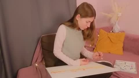 Snapshot of pamilarakestraw chatting on 11-06-25, 07:48 daniella online show from 11-06-25, 07:48