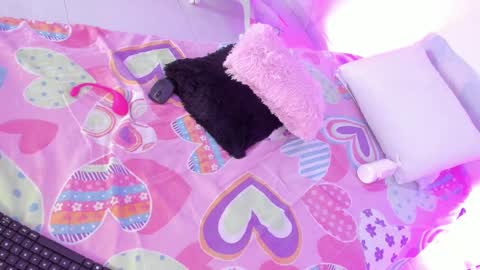 Pammela Smith online show from 12-07-24, 02:42