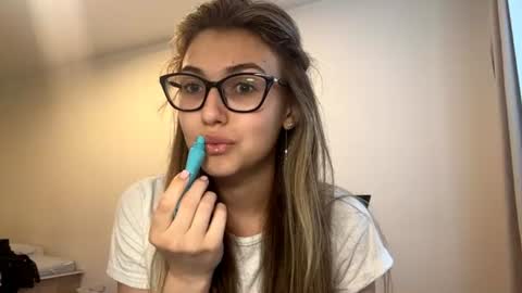 Lia online show from 07-25-26, 04:15