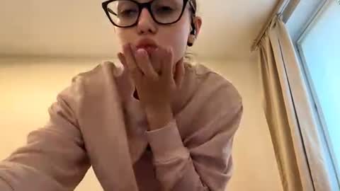Lia online show from 07-26-26, 04:25