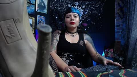 Snapshot of pandoragoddess chatting on 02-07-25, 05:18       online show from 02-07-25, 05:18