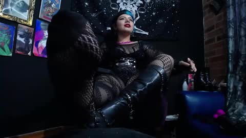 Snapshot of pandoragoddess chatting on 02-11-25, 09:03       online show from 02-11-25, 09:03