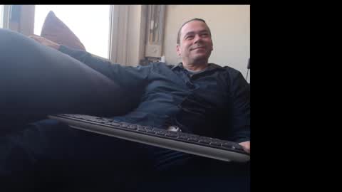 Snapshot of pannenkoekenkeizer chatting on 03-03-25, 11:55 Chris online show from 03-03-25, 11:55