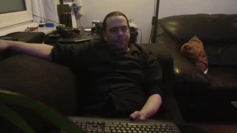 Snapshot of pannenkoekenkeizer chatting on 03-06-25, 11:42 Chris online show from 03-06-25, 11:42