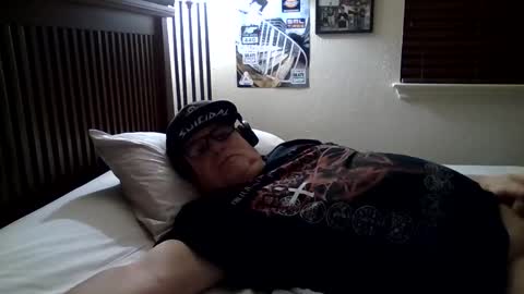 panos online show from 04-22-26, 07:55