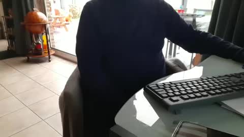 Snapshot of pantyrafke chatting on 01-20-25, 10:29 pantyrafke online show from 01-20-25, 10:29