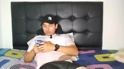 Paola 23 and Andres 25 online show from 01-20-25, 03:26