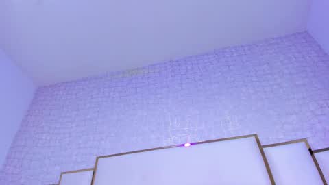 Paola  online show from 10-05-25, 11:30