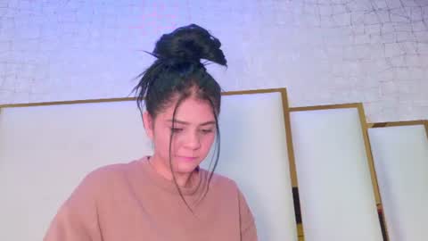 Paola  online show from 07-26-26, 11:28
