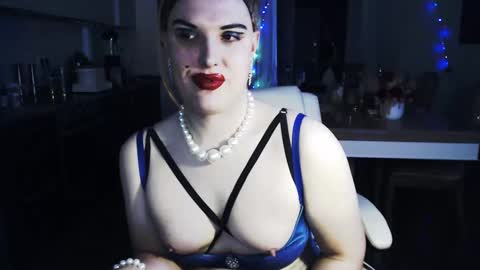 Snapshot of paoladoll chatting on 12-17-24, 03:28 Sarina Williams online show from 12-17-24, 03:28