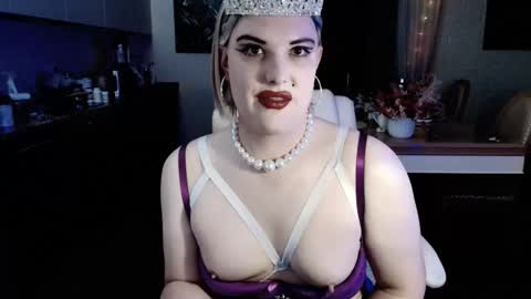 Snapshot of paoladoll chatting on 10-22-25, 11:32 Sarina Williams online show from 10-22-25, 11:32