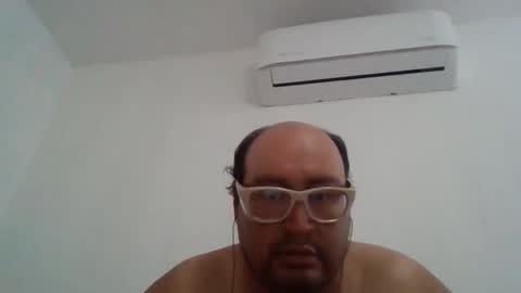 Snapshot of papi_adiel4 chatting on 11-02-25, 03:58 papi_adiel4 online show from 11-02-25, 03:58