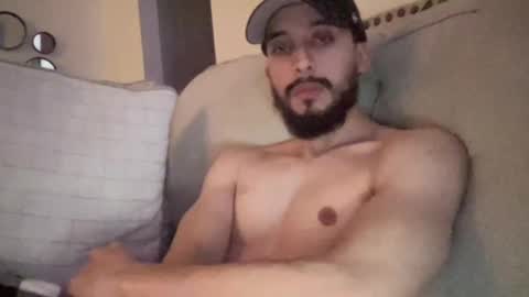 papicubano_guapo23cm online show from 02-03-26, 06:40
