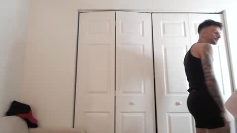 Snapshot of papijakey chatting on 02-15-25, 10:31  -- New Videos Down Below online show from 02-15-25, 10:31