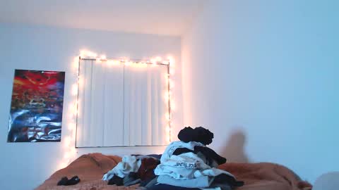 Snapshot of papijakey chatting on 02-27-25, 03:47  -- New Videos Down Below online show from 02-27-25, 03:47