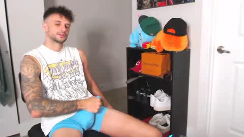 Snapshot of papijakey chatting on 10-05-25, 12:09  -- New Videos Down Below online show from 10-05-25, 12:09