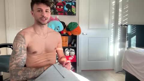 Snapshot of papijakey chatting on 11-16-25, 09:09 -- New Videos Down Below online show from 11-16-25, 09:09