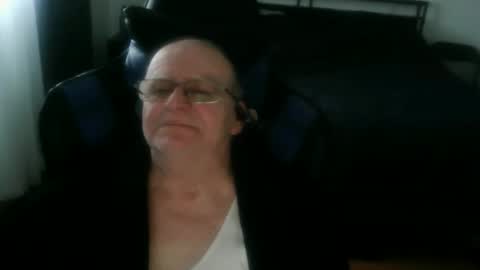 papilly online show from 04-20-26, 09:38