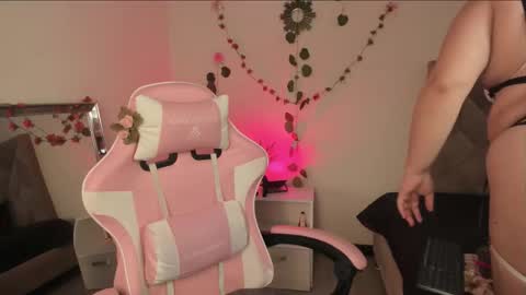 Paprika online show from 11-22-25, 06:51