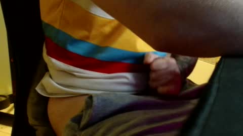 Snapshot of papychuo chatting on 12-16-25, 12:15 papychuo online show from 12-16-25, 12:15