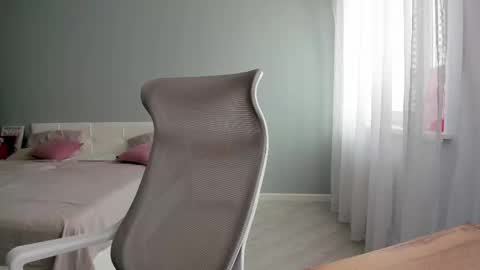 Melena online show from 10-21-25, 08:26