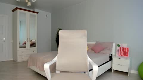 Melena online show from 11-12-25, 08:37