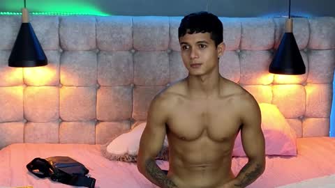 Snapshot of paradise_boy_s chatting on 12-06-24, 03:19 Ryan And Casper online show from 12-06-24, 03:19