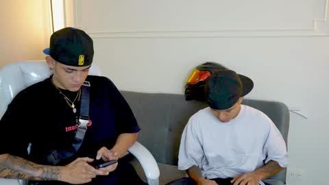 Snapshot of paradise_boy_s chatting on 01-25-25, 12:59 Ryan And Casper online show from 01-25-25, 12:59