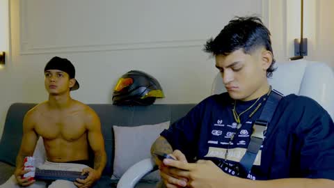 Snapshot of paradise_boy_s chatting on 01-31-25, 12:39 Ryan And Casper online show from 01-31-25, 12:39