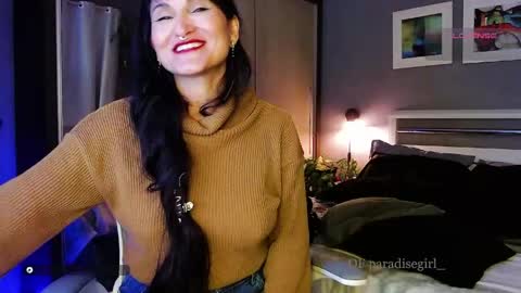 Snapshot of paradisegirl_ chatting on 06-03-26, 09:53 My alter ego Betinna Flowers - a tattooed Miss - Are you missing me come in here - online show from 06-03-26, 09:53