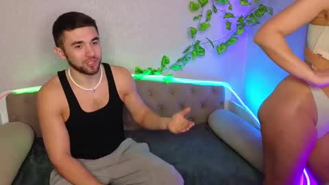 Allie  Alex Thumbs up if you like us online show from 02-20-25, 01:57