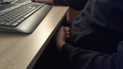 Sascha online show from 10-16-25, 07:09