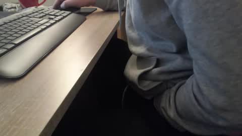 Sascha online show from 10-19-25, 07:20