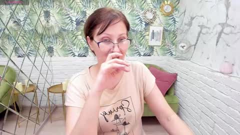 Paris online show from 01-19-25, 11:21