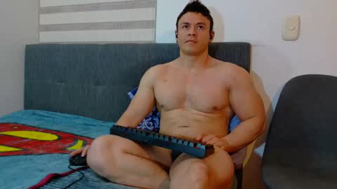 Snapshot of paris_mark chatting on 10-22-25, 06:13 Mark Paris online show from 10-22-25, 06:13