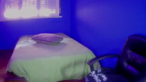 paris_vixen13 online show from 03-12-25, 06:44