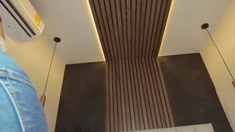 PARIS online show from 02-20-25, 07:52