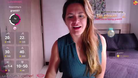 Paris online show from 10-27-25, 04:00