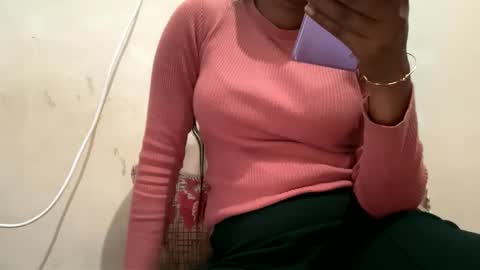 Snapshot of parneetu_642 chatting on 12-02-25, 02:28 parneetu_642 online show from 12-02-25, 02:28