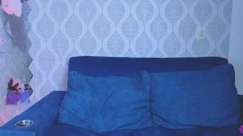 Snapshot of partyhottwink chatting on 11-01-25, 01:13 Danna online show from 11-01-25, 01:13