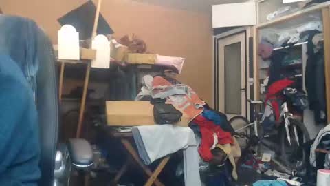 Snapshot of pascal88881 chatting on 12-11-24, 05:00 pascal88881 online show from 12-11-24, 05:00