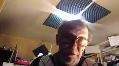 Snapshot of pascal88881 chatting on 12-20-24, 07:50 pascal88881 online show from 12-20-24, 07:50