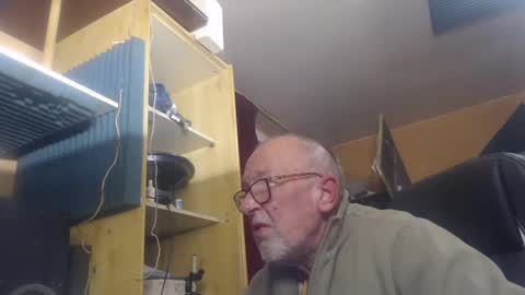 Snapshot of pascal88881 chatting on 12-27-24, 09:50 pascal88881 online show from 12-27-24, 09:50