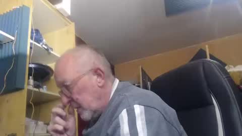 Snapshot of pascal88881 chatting on 12-28-24, 08:48 pascal88881 online show from 12-28-24, 08:48